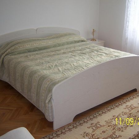 Apartments Cerin Fažana Chambre photo