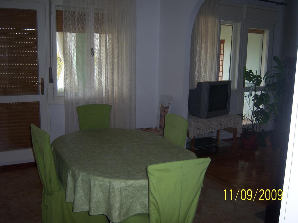 Apartments Cerin Fažana Chambre photo