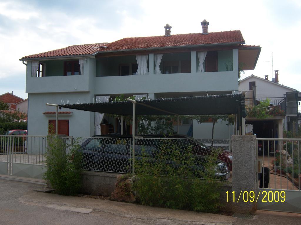 Apartments Cerin Fažana Chambre photo
